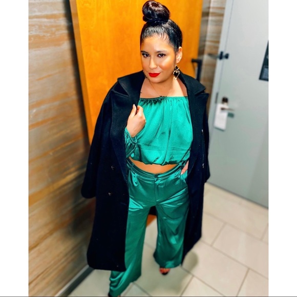 Beautiful Green Satin Miss Kelly Long Trouser Pants - Picture 4 of 4